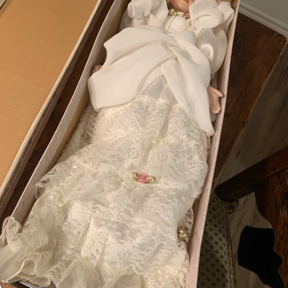 HUGE 21’’ 😍Limited Edition Porcelain Doll hand crafted - Picture 4 of 11